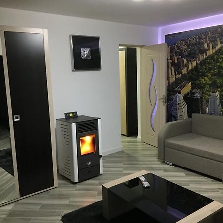 Apartamente Gildo 20 Borsa  Luaran gambar