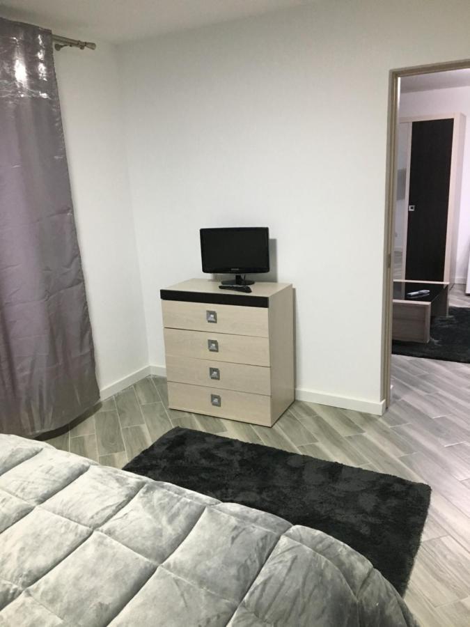 Apartamente Gildo 20 Borsa  Luaran gambar